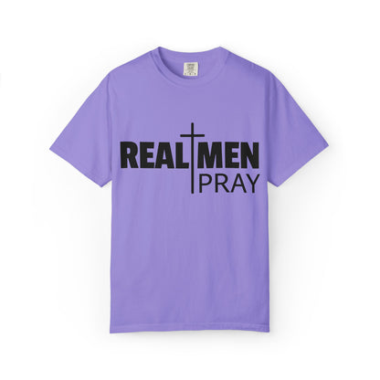 Real Men Pray T-Shirt