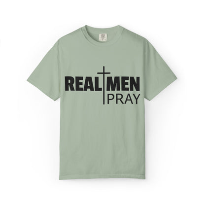 Real Men Pray T-Shirt